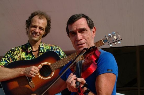 Nelson Jacobina com o parceiro Jorge Mautner