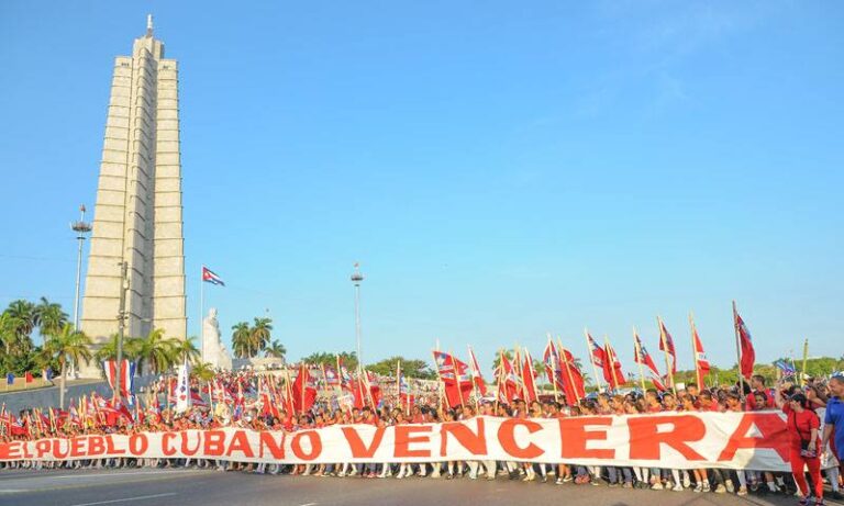 Faixa: Povo cubano vencerá