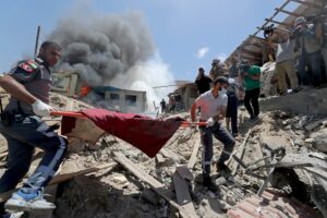 Bombardeio na faixa de gaza