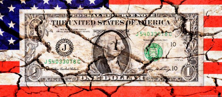 Hegemonia do dólar está ameaçada?