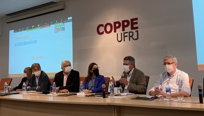 Coppe/UFRJ recebe reunião do grupo temático de C,T&I da transição de governo
