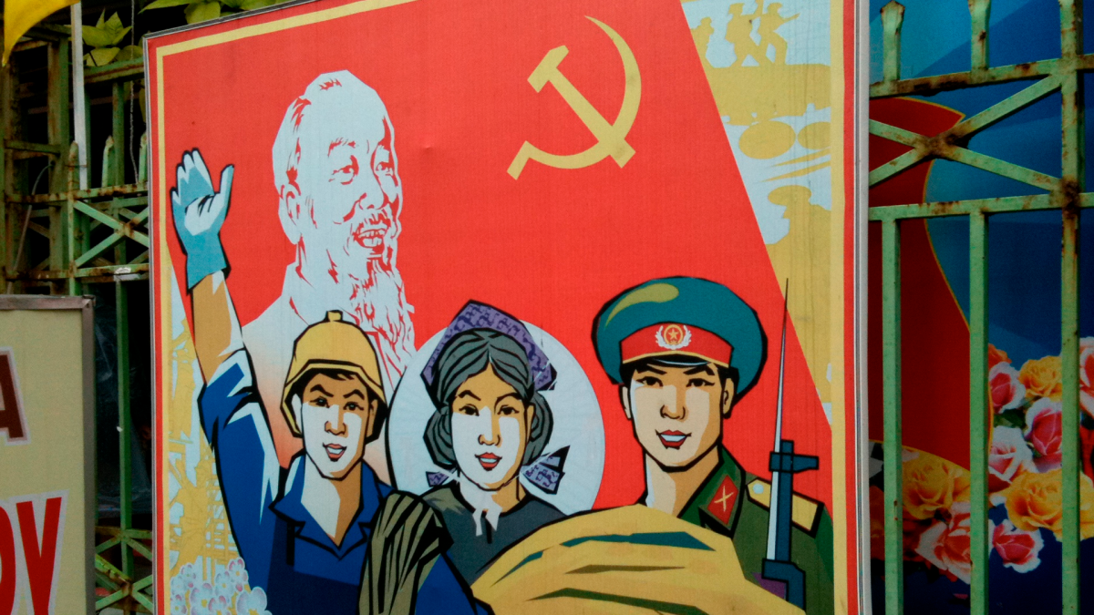 Live do João #18: O Socialismo do Vietnã é Igual ao da China?