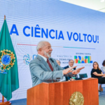 O professor Olival Freire Jr. apresenta a trajetória do Fundo de Desenvolvimento Científico e Tecnológico (FNDCT) no Brasil.