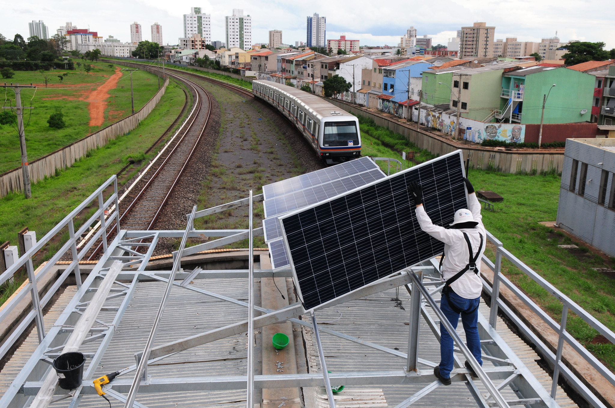 Estação Guariroba, em Ceilândia, no Distrito Federal, abastecida por energia solar. Foto: Renato Araújo/Agência Brasilia