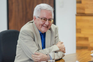 Olival Freire Junior, em reunião sobre novo edital nacional de pesquisas a ser lançado no 70º Fórum do CONFAP. Brasília, 19/12/2025. Foto: Luara Baggi (ASCOM/MCTI)