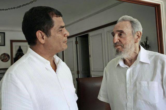 Fidel Castro conversa com Rafael Correa em encontro realizado em Havana, em 2009.